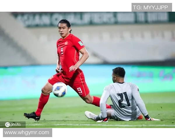 对话周敏:回顾我的足球生涯与未来展望的深度交流